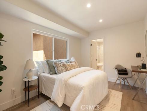 519 10th , Huntington Beach, CA