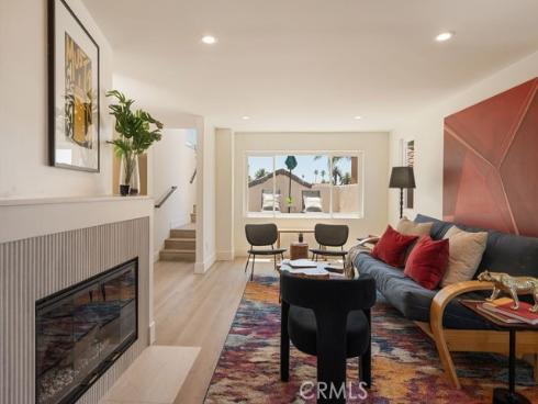 519 10th , Huntington Beach, CA