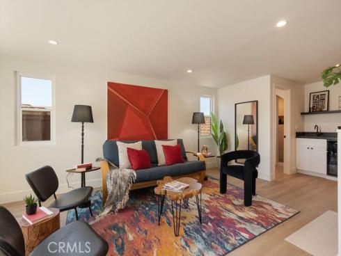 519 10th , Huntington Beach, CA