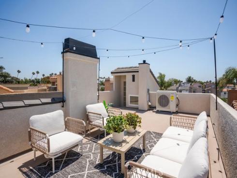 519 10th , Huntington Beach, CA