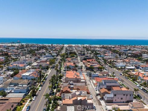 519 10th , Huntington Beach, CA