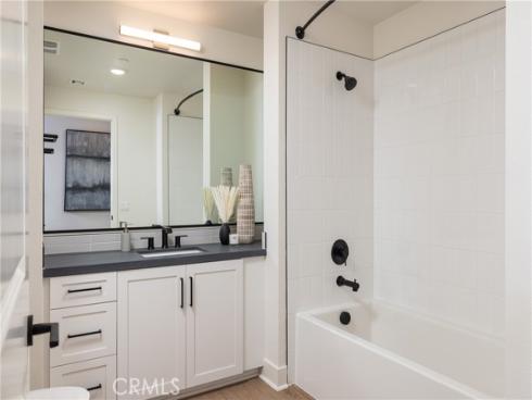 414  Main  420  Street, Huntington Beach, CA