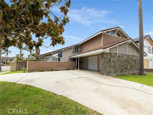 16391  Maruffa   Circle, Huntington Beach, CA