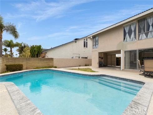 16391  Maruffa   Circle, Huntington Beach, CA
