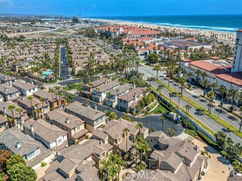 21265  Baeza Circle  , Huntington Beach, CA