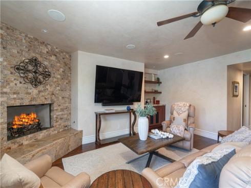 920 11th , Huntington Beach, CA