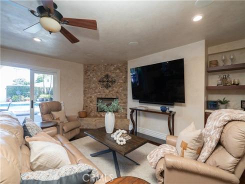 920 11th , Huntington Beach, CA