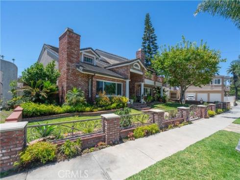 920 11th , Huntington Beach, CA