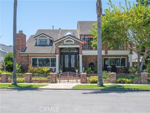 920 11th , Huntington Beach, CA