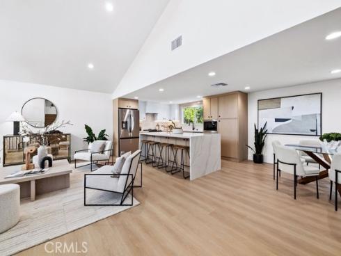 6882 Loyola Drive, Huntington Beach, CA