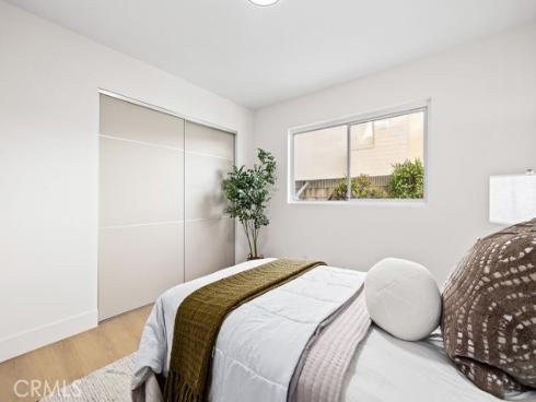 6882 Loyola Drive, Huntington Beach, CA