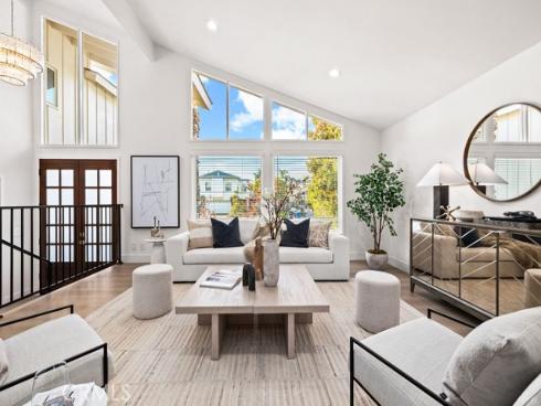 6882 Loyola Drive, Huntington Beach, CA