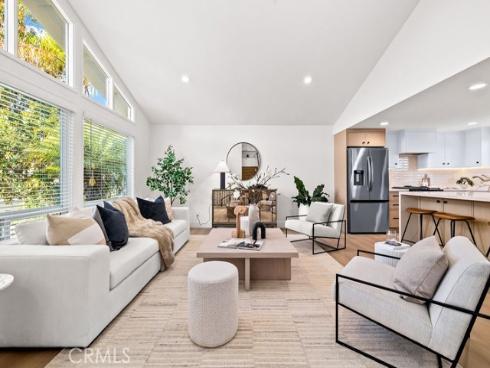 6882 Loyola Drive, Huntington Beach, CA