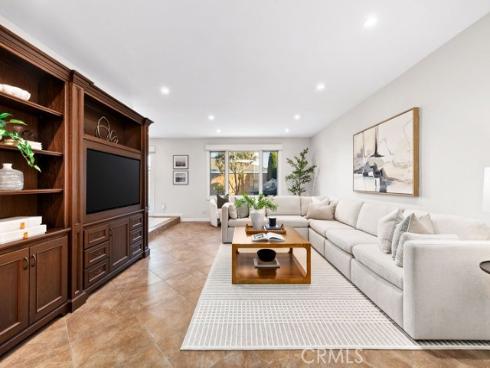 6792 Loyola Drive, Huntington Beach, CA