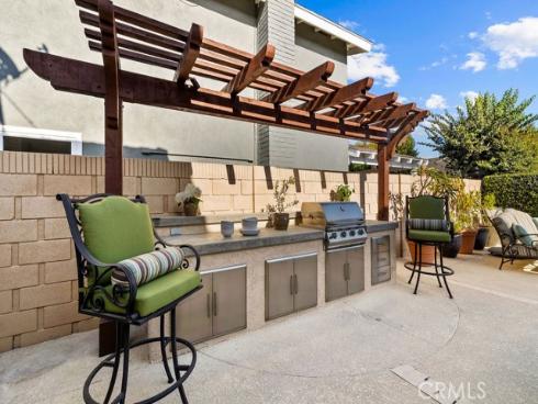 6792 Loyola Drive, Huntington Beach, CA