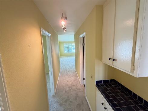 21081 White Horse Ln , Huntington Beach, CA