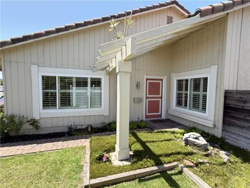 21081 White Horse Ln , Huntington Beach, CA
