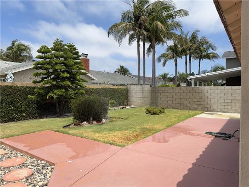 21081 White Horse Ln , Huntington Beach, CA