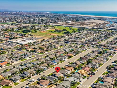 21081 White Horse Ln , Huntington Beach, CA