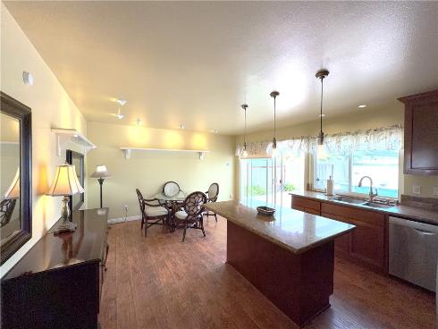 21081 White Horse Ln , Huntington Beach, CA