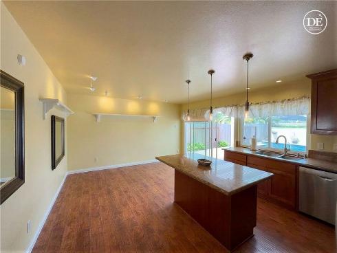 21081 White Horse Ln , Huntington Beach, CA