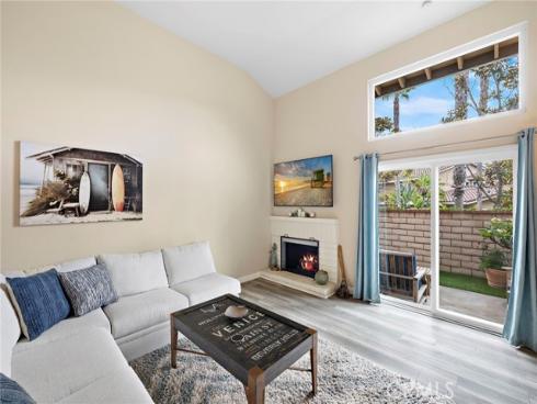 21038 Poolside , Huntington Beach, CA