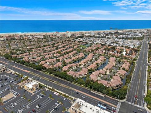 21038 Poolside , Huntington Beach, CA