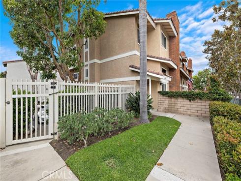 21038 Poolside , Huntington Beach, CA