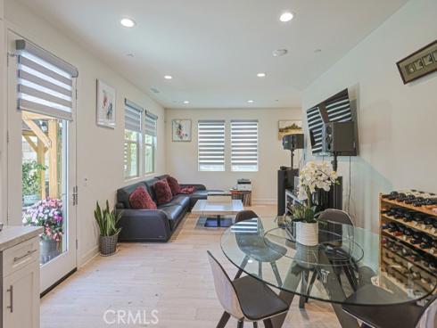 17540 Cameron 102 , Huntington Beach, CA