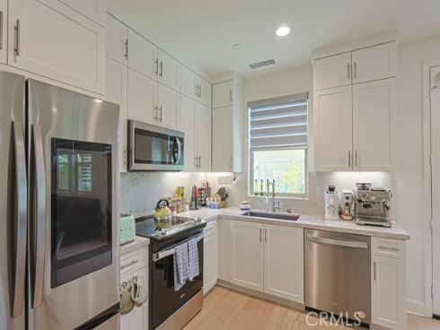 17540 Cameron 102 , Huntington Beach, CA