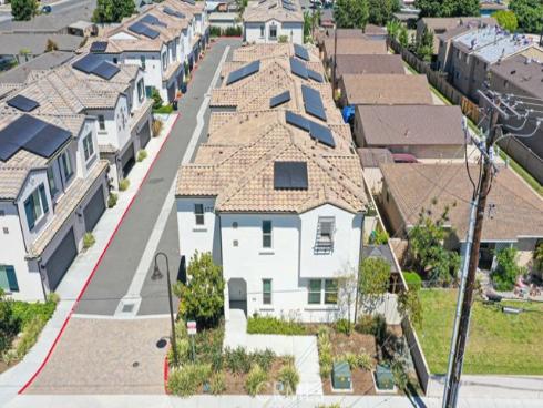 17540 Cameron 102 , Huntington Beach, CA