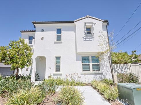 17540 Cameron 102 , Huntington Beach, CA