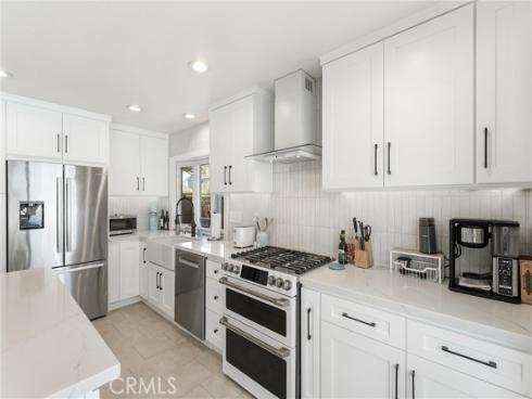 17982 Dellglen Circle, Huntington Beach, CA