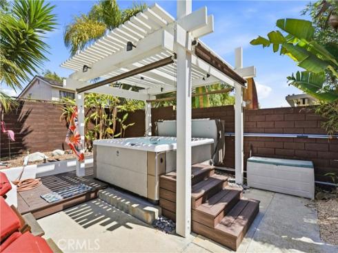 17982 Dellglen Circle, Huntington Beach, CA
