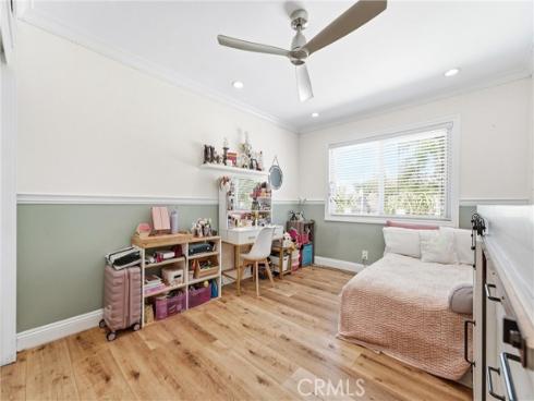 17982 Dellglen Circle, Huntington Beach, CA