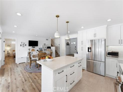 17982 Dellglen Circle, Huntington Beach, CA