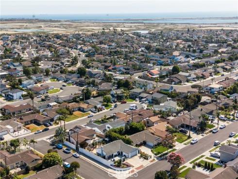 6302 Vatcher , Huntington Beach, CA