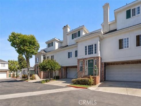 18723  Chapel   Lane, Huntington Beach, CA