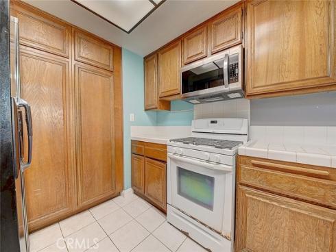 7872 Seabreeze 62 Drive, Huntington Beach, CA