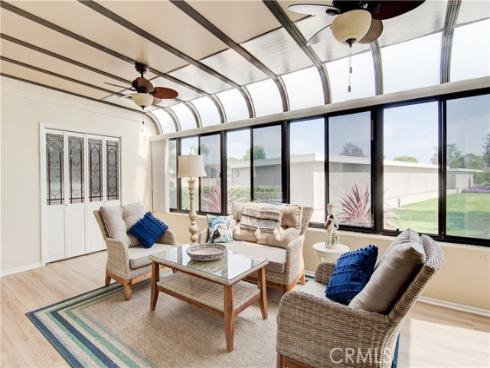 8566 Trinity 816D Circle, Huntington Beach, CA