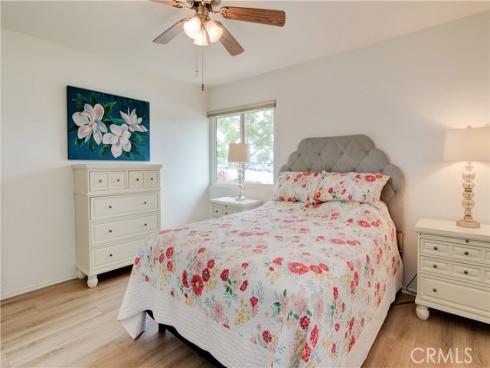 8566 Trinity 816D Circle, Huntington Beach, CA