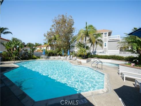 4682  Warner  C110 , Huntington Beach, CA