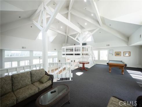 4682  Warner  C110 , Huntington Beach, CA