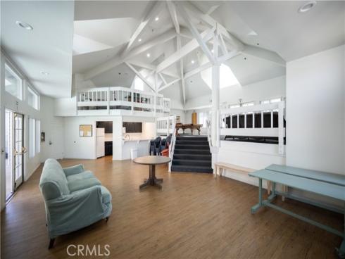 4682  Warner  C110 , Huntington Beach, CA