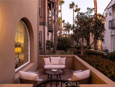 21247 Ronda , Huntington Beach, CA