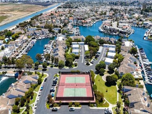 16101  Saint Croix   Circle, Huntington Beach, CA