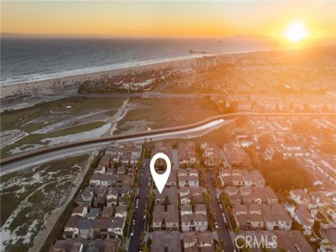 8239  Noelle   Drive, Huntington Beach, CA