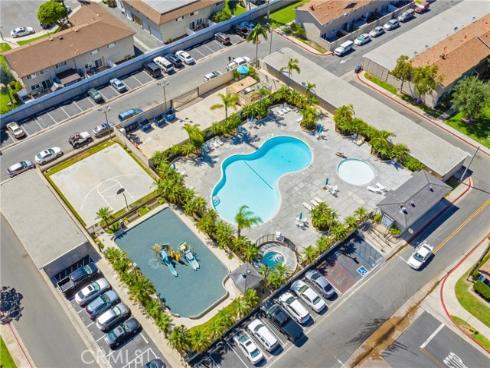 19760 Kingswood , Huntington Beach, CA
