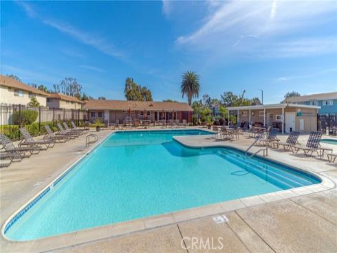 19760 Kingswood , Huntington Beach, CA