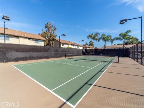 19760 Kingswood , Huntington Beach, CA